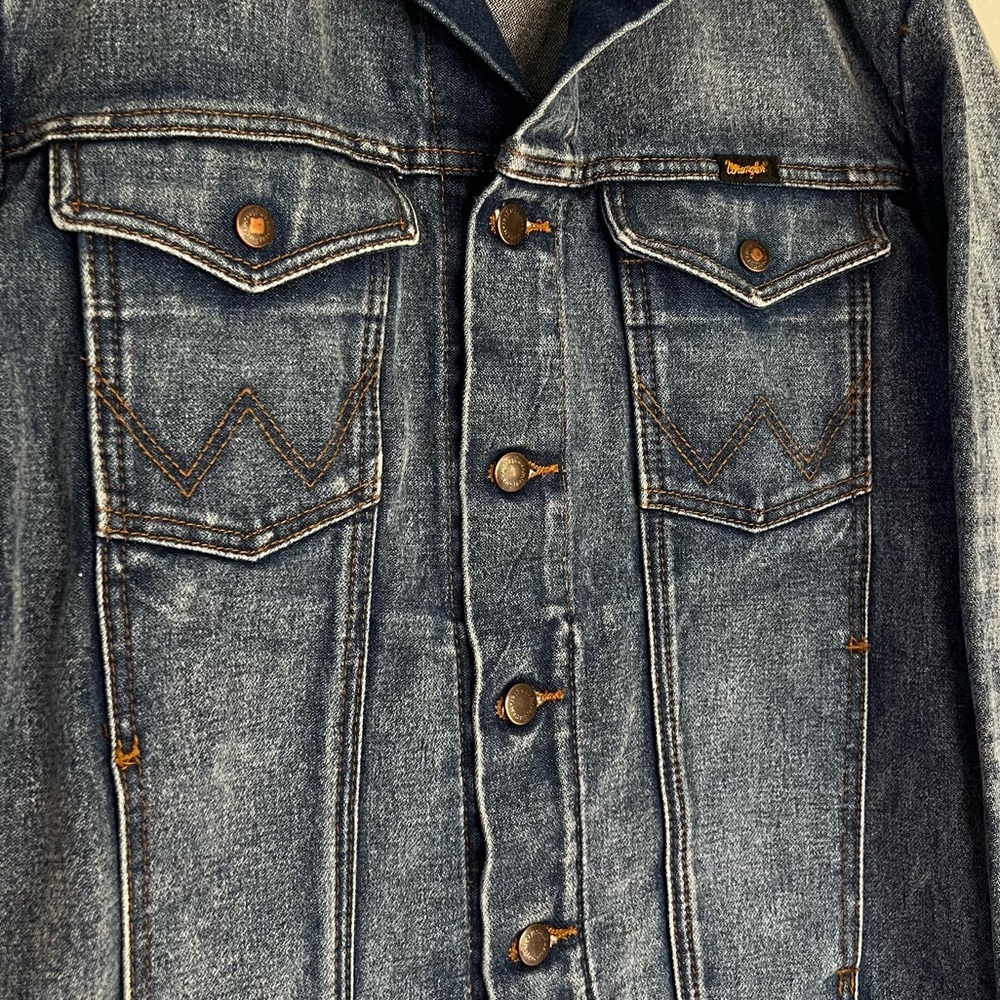 Wrangler Jean jacket trucker coat size small men’s or large women’s casual - Picture 3 of 9